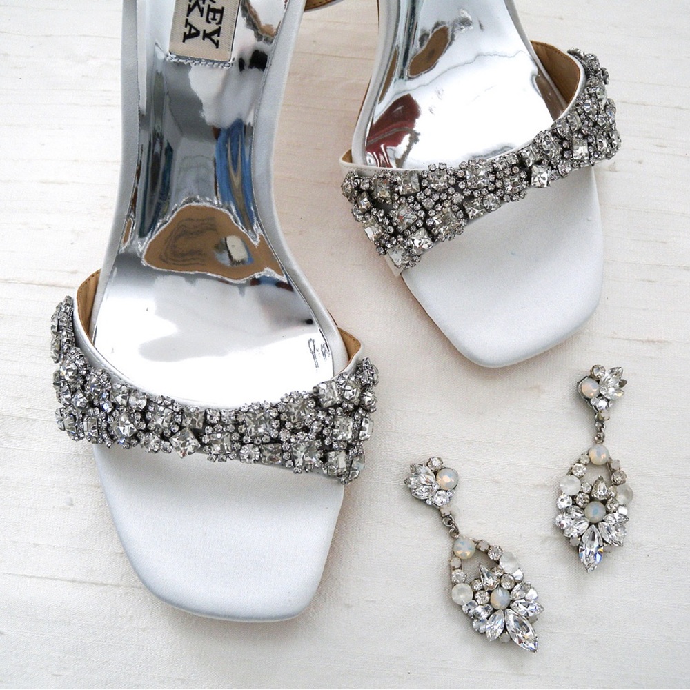 Badgley Mischka White Silver Crystal Embellished Heeled Sandals